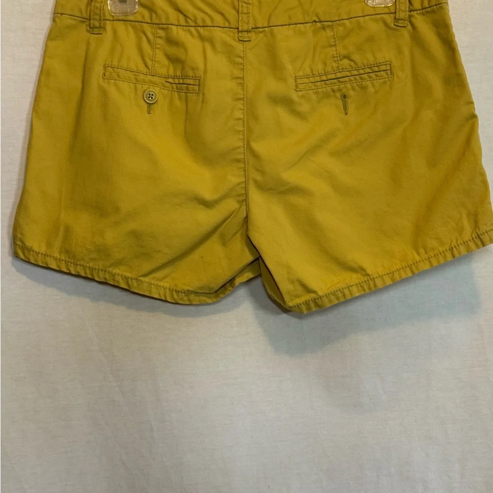 G-48‎ Gap Hadley Yellow Fixed Waist Flat Front Summer Shorts Size 4
